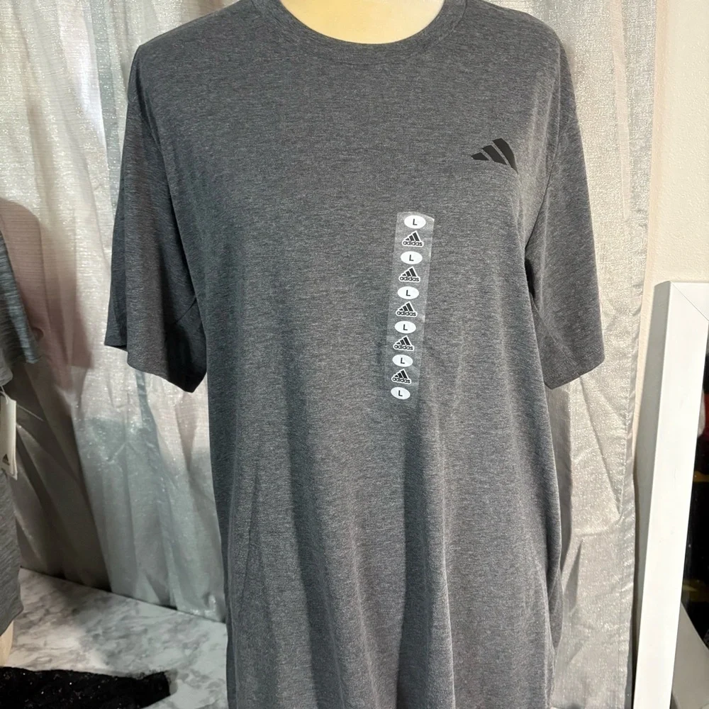 NWT Adidas men’s t-shirt size L